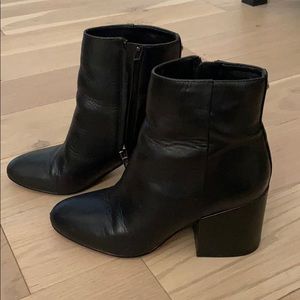 ⚡️FLASH SALE Sam Edelman Taye Leather Ankle Boots